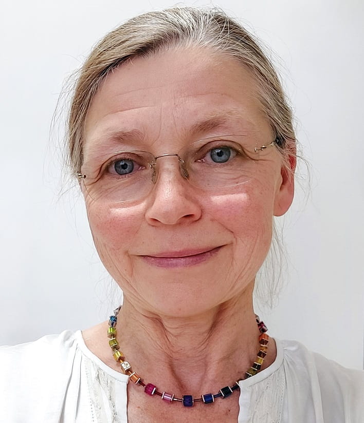 Headshot of Lynda Wyld against a white background
