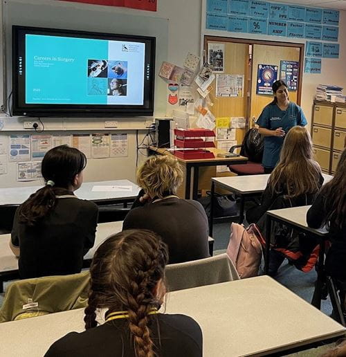 Women in Surgery Forum member gives a talk to school students